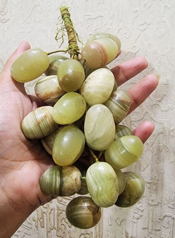 Cluster of Green Grapes - Agate Grape Bunch - Onyx Bunch of Grapes - Vintage Marble Grapes