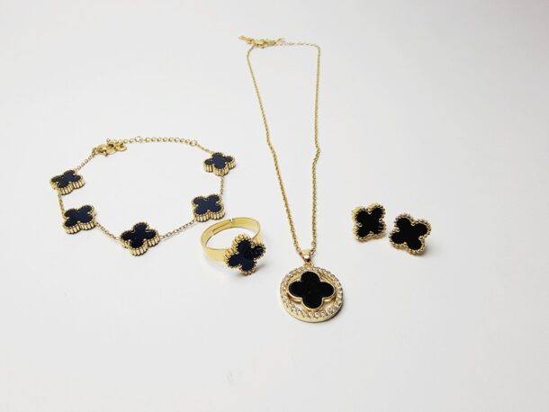 Four-Leaf Clover Jewelry Set