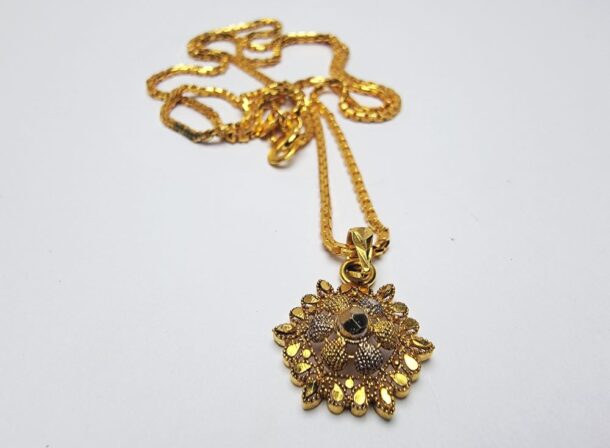 New Trendy Locket with Chain for Girls and Women