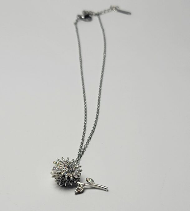 Sparkling Spinning Flower Pendent