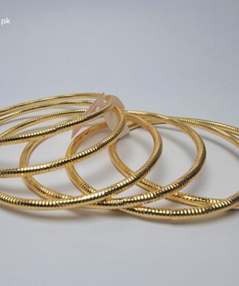 Stylish Bangles Gold-plated for Girls and Women