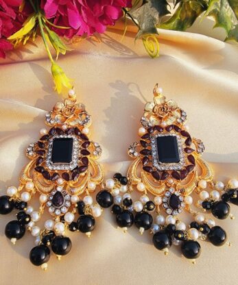 Black-Color Chokar Set with Earrings and Tikka