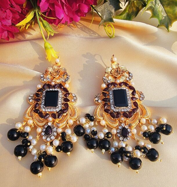 Black-Color Chokar Set with Earrings and Tikka