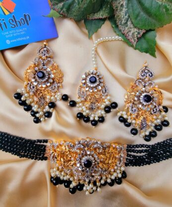 Black Color Kundan Chokar Set with Earrings and Tikka