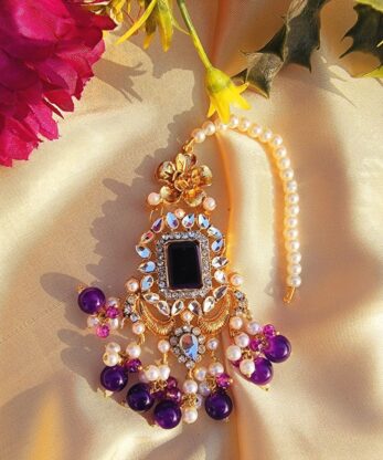 Kundan Chokar Set with Earrings and Tikka