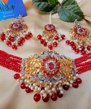 Red color Kundan chokar set