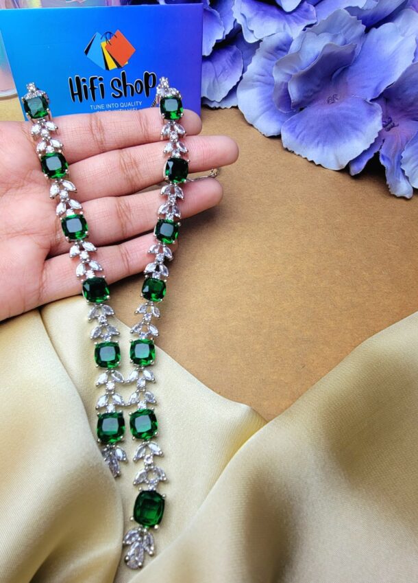 Extravagance One-Carat Necklace in Pakistan