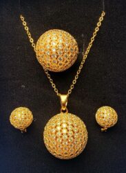 Gold-plated Pendant Set with Earrings and Rings