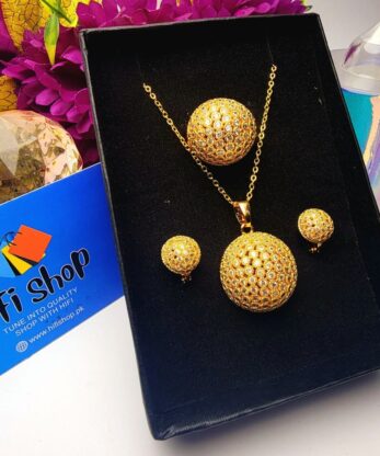 Gold-plated Pendant Set with Earrings and Rings