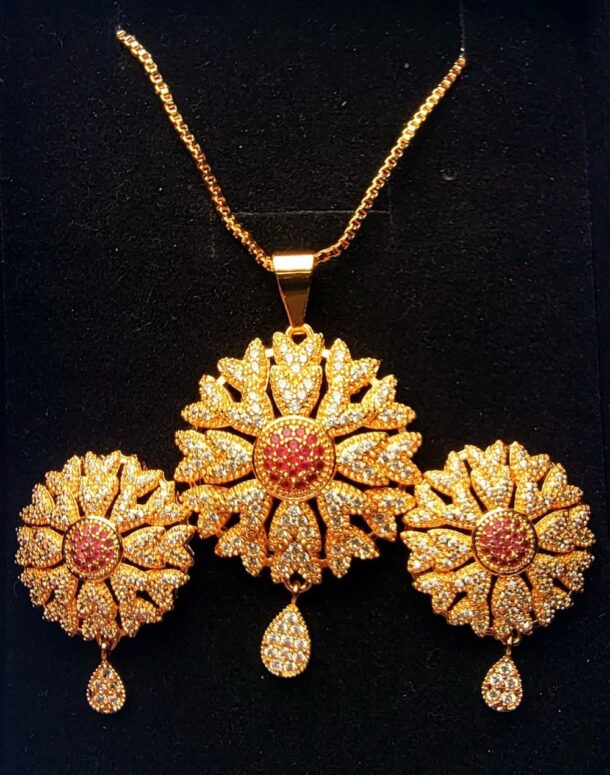 Gold-plated Pendant Set with Ruby and Zircons