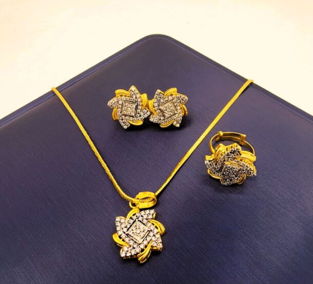 Dazzling Locket Combo Set in Pakistan with Chain & Adjustable Ring