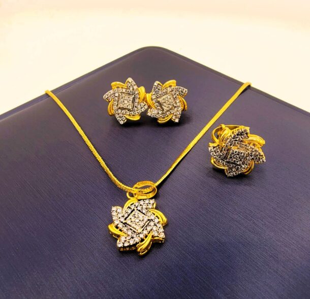 Dazzling Locket Combo Set in Pakistan with Chain & Adjustable Ring