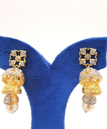 1-Carat Earrings in Pakistan