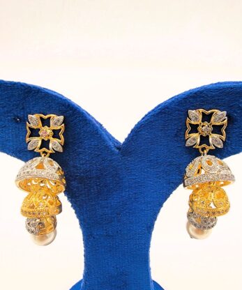 1-Carat Earrings in Pakistan