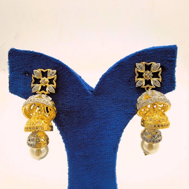 1-Carat Earrings in Pakistan