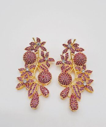 Dazzling 1-carat Earrings in Pakistan