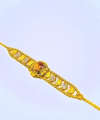 Pretty High Quality Gold-Polished Bracelet