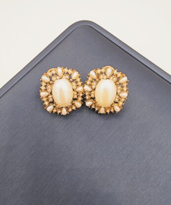 Spectacular Stud Earrings in Pakistan