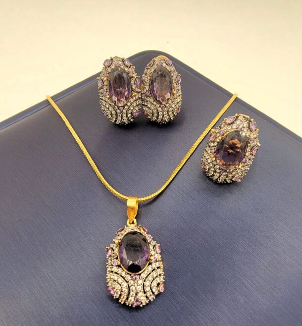 Staggering Locket Combo Set in Pakistan with Chain And Adjustable Ring