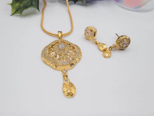 Elegant Gold Plated Jewelry Set with Ruby Stones