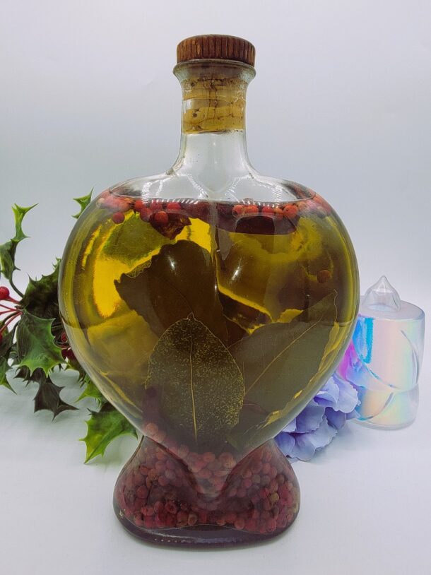 Vintage Heart-Shaped Pier Herb Jar Liquid Filled Display Bottle