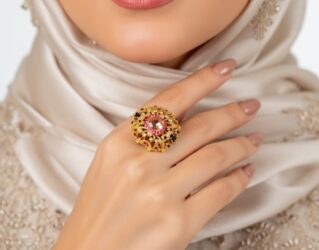 Hottest Gold-plated Ring in Pakistan Turns Every Outfit Into Royal Fashion