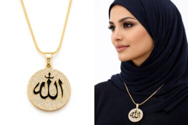 This Allah Locket Set Is Selling Out Fast in Pakistan
